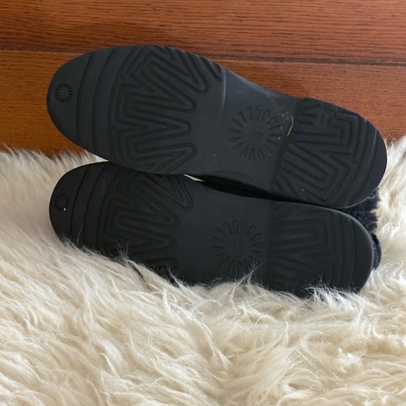 UGG Black McKay Suede Sherpa Ankle Boots - Picture 6 of 8